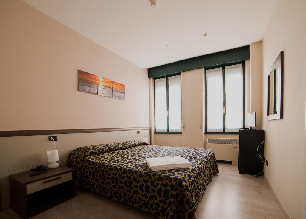 Locanda San Fiorenzo Fiorenzuola dʼArda Zimmer foto